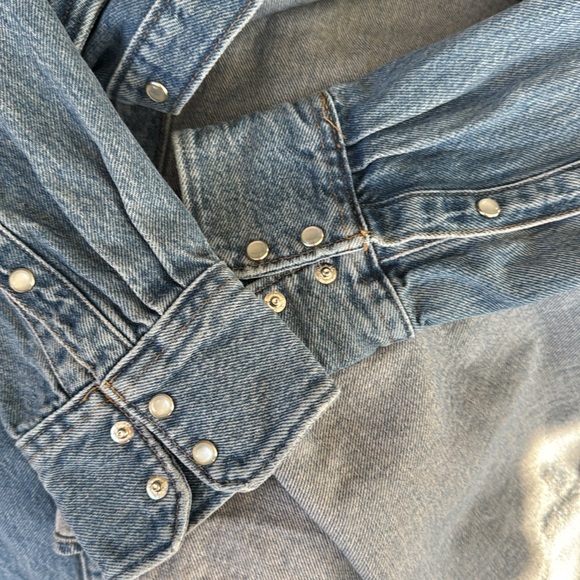 Levi's Blue Denim Shirt for Women - Picture 10 of 10